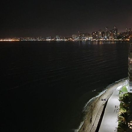 Sobre Las Olas Del Mar El Campello Exterior foto